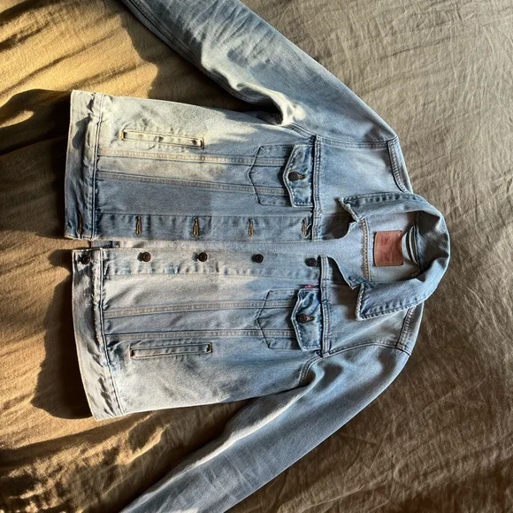 Levi's Denim Jacket - Picture 3 of 4